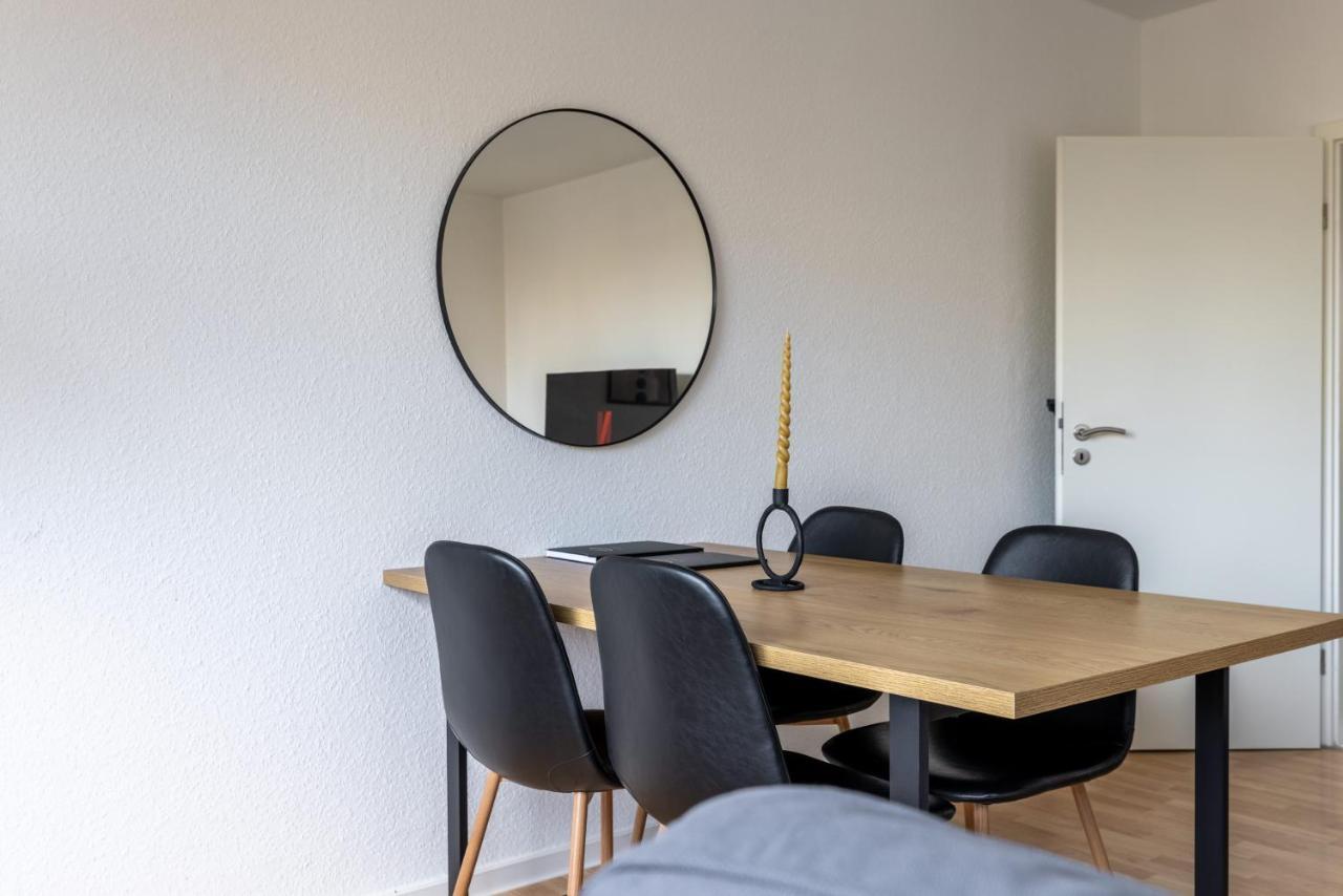 Modernes Und Zentralgelegenes Apartment Mit Kueche, Netflix, Und Balkon Duisburg Exterior photo